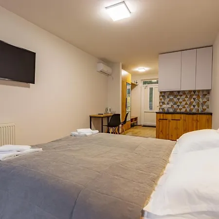 Garda - Breakfast Included In The Price Restaurant Free Parking Mountain View Kitchen In The Separate Entrance 3* Bukovel