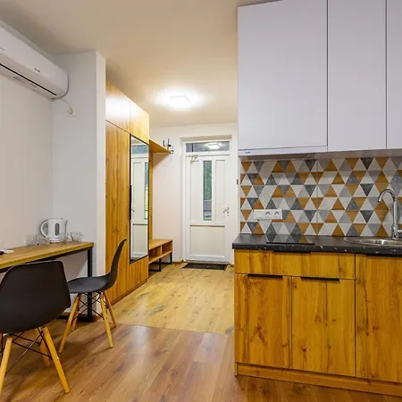 Apartahotel Garda - Breakfast Included In The Price Restaurant Free Parking Mountain View Kitchen In The Separate Entrance