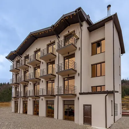 Garda - Breakfast Included In The Price Restaurant Free Parking Mountain View Kitchen In The Separate Entrance 3*