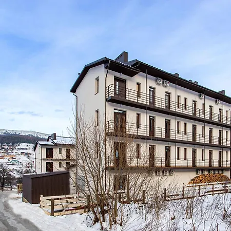 Apartahotel Garda - Breakfast Included In The Price Restaurant Free Parking Mountain View Kitchen In The Separate Entrance