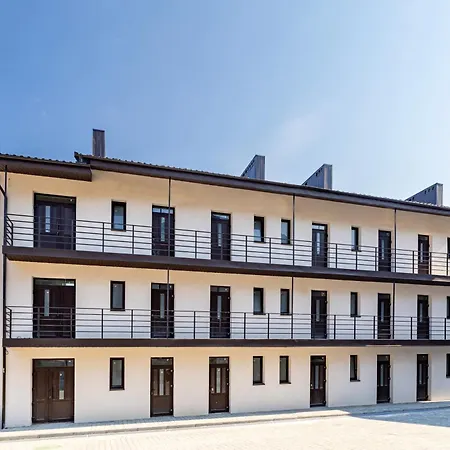 Apartahotel Garda - Breakfast Included In The Price Restaurant Free Parking Mountain View Kitchen In The Separate Entrance Bukovel