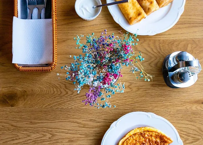 Garda - Breakfast Included In The Price Restaurant Free Parking Mountain View Kitchen In The Separate Entrance شقة فندقية 3*